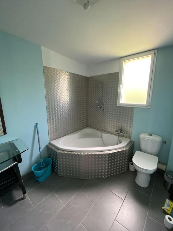 Maison Moderne Avec Piscine Chauffee Dans La Baie Du Mont St Michel 200M2 Yquelon Esterno foto