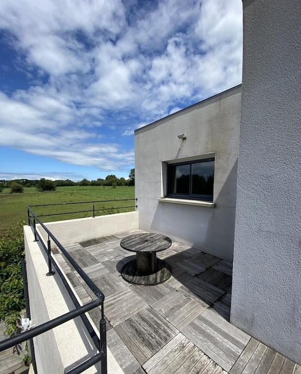 Maison Moderne Avec Piscine Chauffee Dans La Baie Du Mont St Michel 200M2 Yquelon Esterno foto