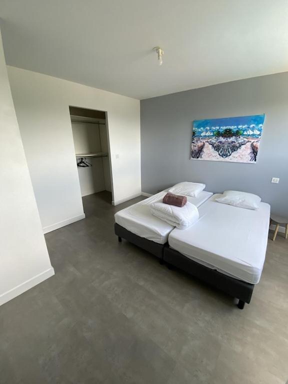 Maison Moderne Avec Piscine Chauffee Dans La Baie Du Mont St Michel 200M2 Yquelon Esterno foto